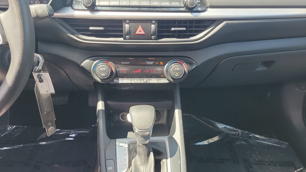 Used 2019 Kia Forte LXS FWD image 15