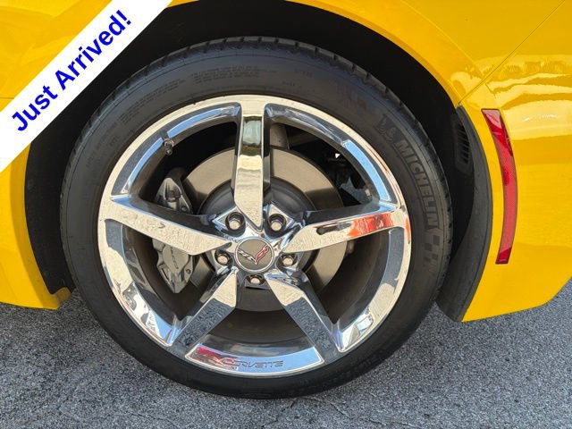 Used 2015 Chevrolet Corvette Stingray Convertible w/ 3LT Preferred Equipment Group RWD image 17