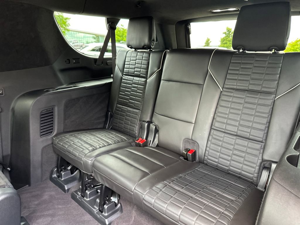 Used 2023 Cadillac Escalade ESV Sport Platinum w/ Heavy-Duty Trailer Package AWD/4WD image 34