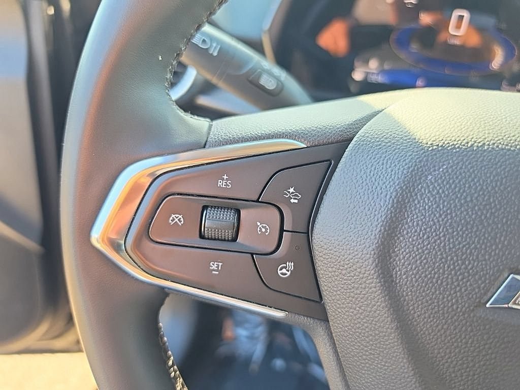 Used 2024 Chevrolet Trax ACTIV w/ Sunroof Package FWD image 10