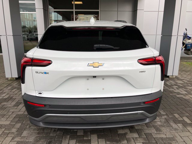 Used 2024 Chevrolet Blazer EV LT AWD/4WD image 3