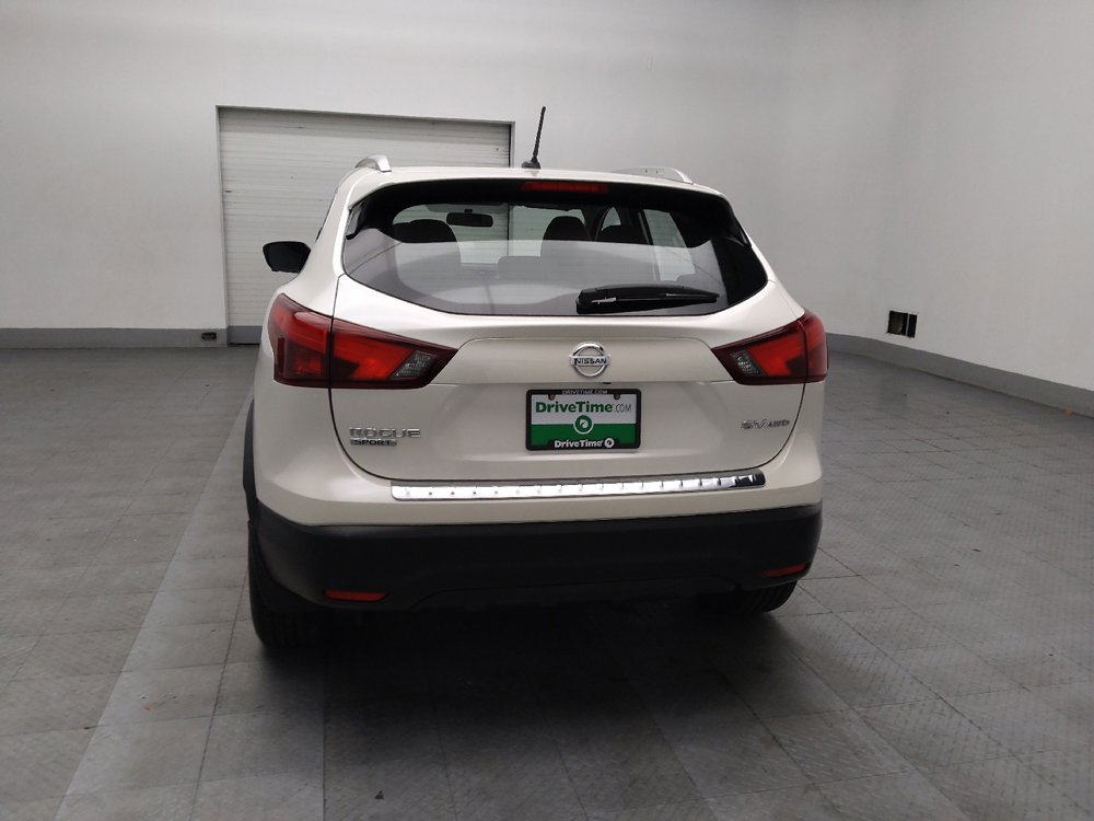 Used 2018 Nissan Rogue Sport SV w/ SV Technology Package image 6