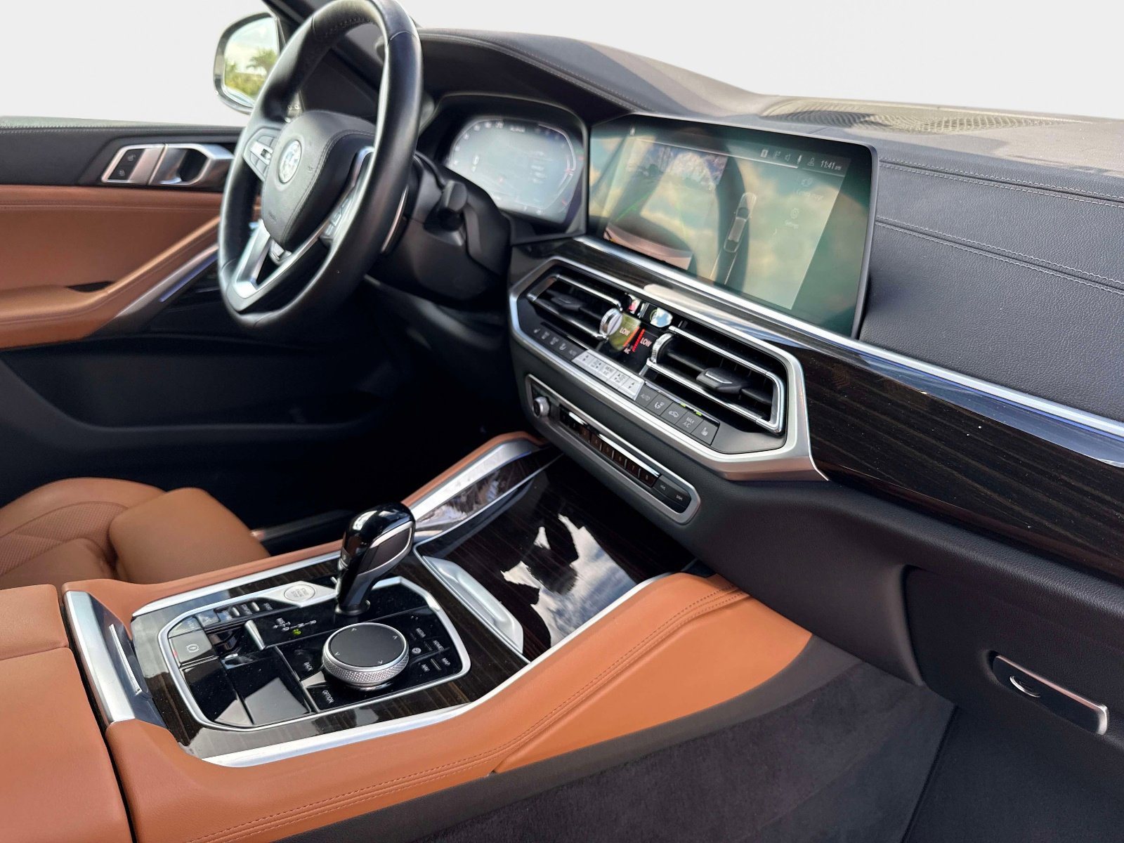 Used 2023 BMW X6 xDrive40i w/ Premium Package image 25