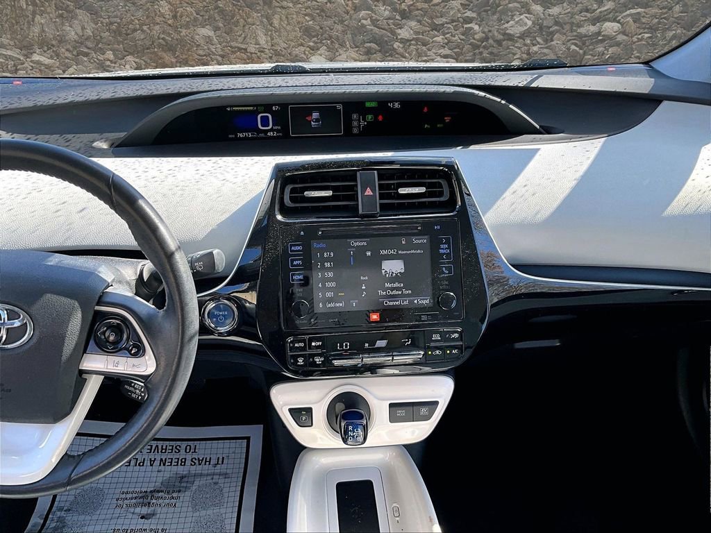 Used 2016 Toyota Prius Four Touring w/ Premium Convenience Package FWD image 6