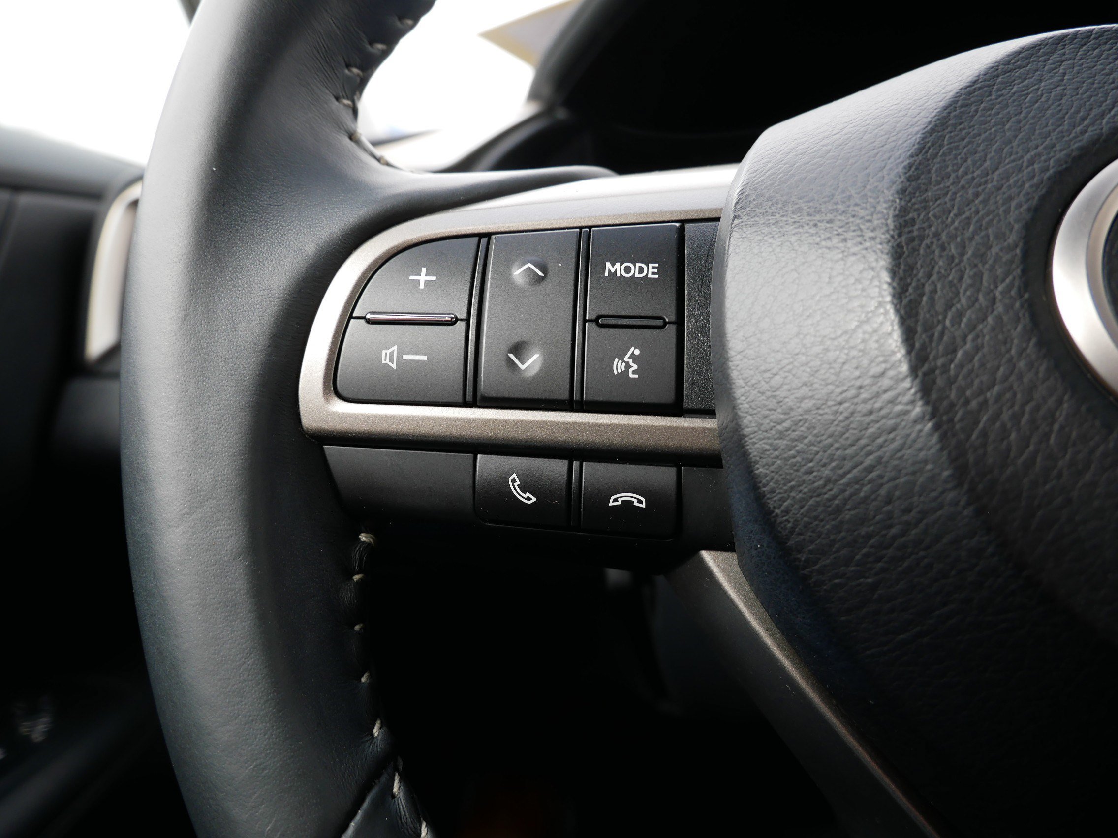 Used 2017 Lexus RX 350 FWD w/ Accessory Package image 31