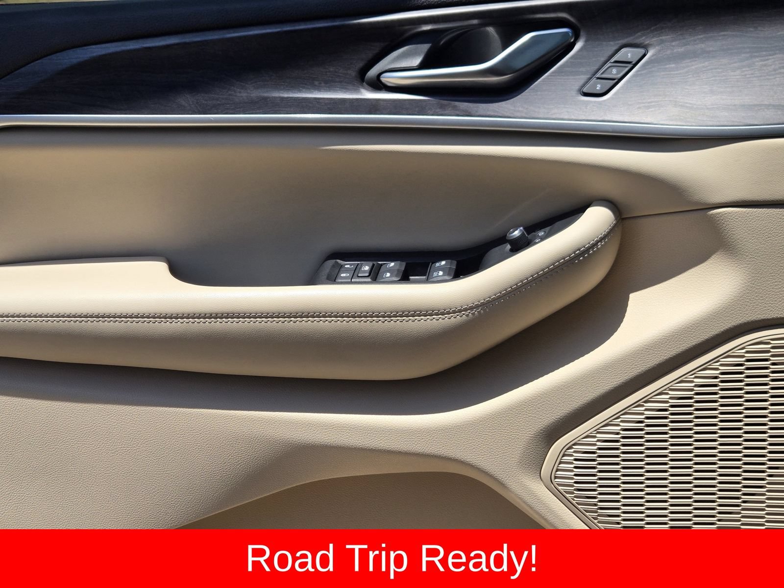 Used 2024 Jeep Grand Cherokee L Limited w/ MOPAR Finishing Package AWD/4WD image 25