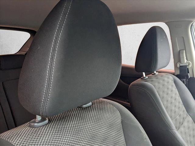 Used 2020 Nissan Rogue Sport SV image 14