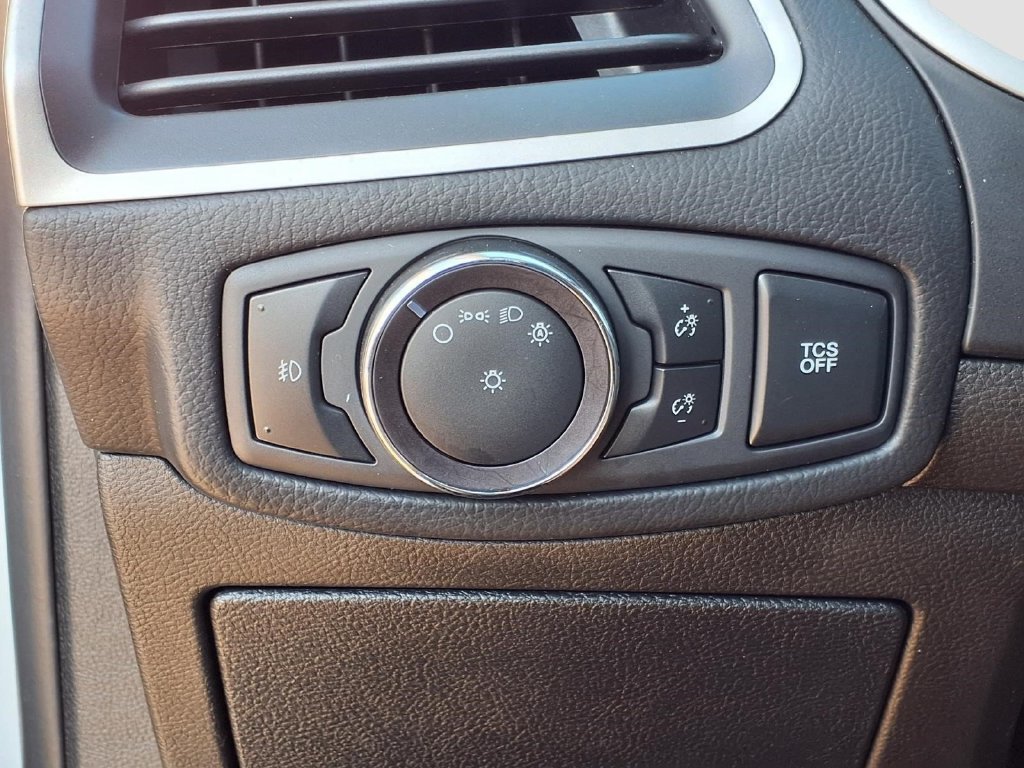 Used 2020 Ford Edge SEL FWD image 20