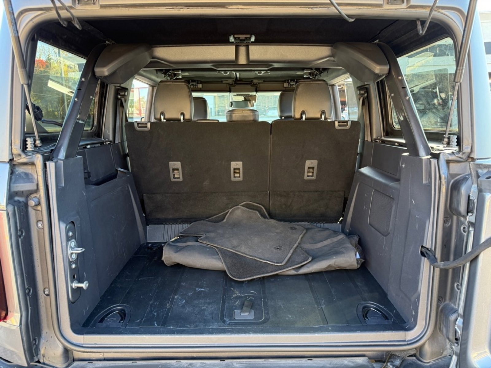 Used 2024 Ford Bronco Black Diamond image 19