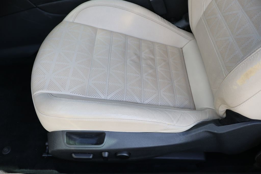 Used 2017 Buick Cascada Premium image 19