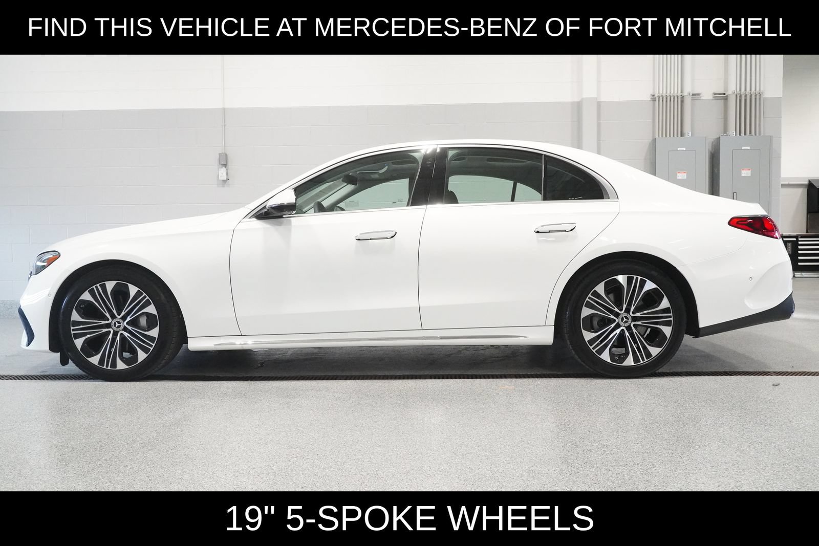 Used 2026 Mercedes-Benz E 350 4MATIC Sedan image 3