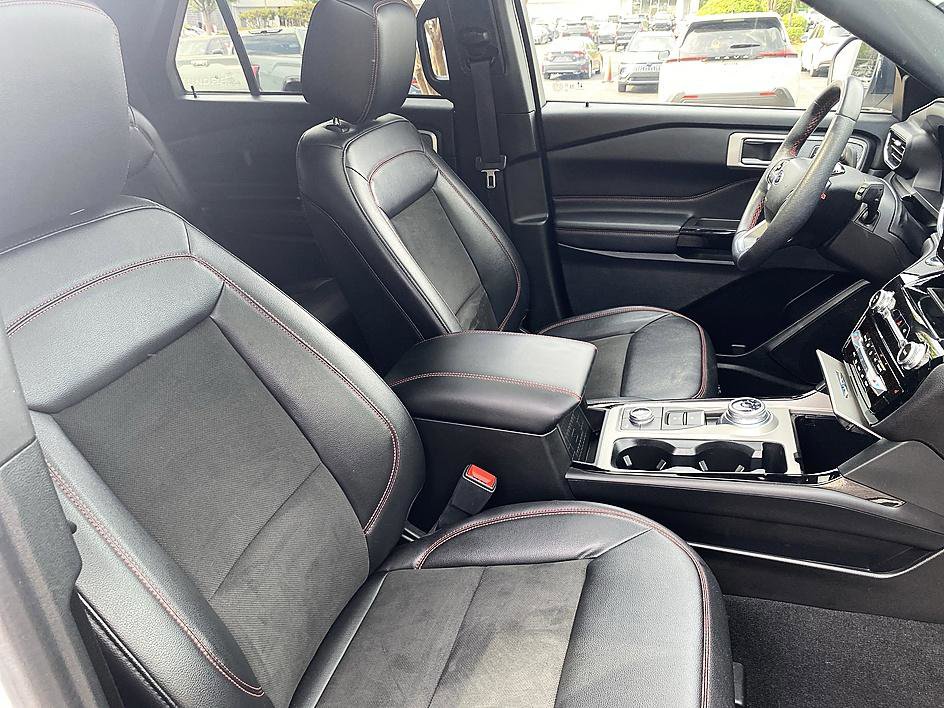 Used 2023 Ford Explorer ST-Line w/ Class IV Trailer Tow Package image 21