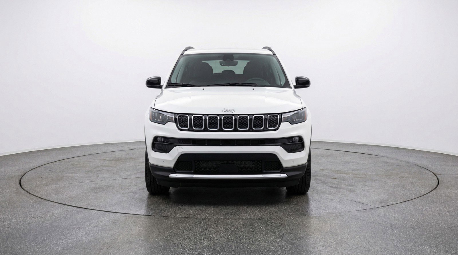 Used 2025 Jeep Compass Latitude AWD/4WD image 2