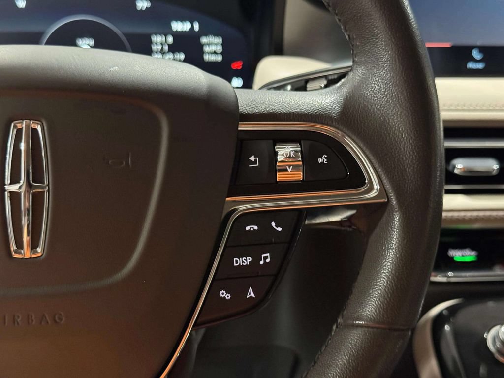Certified 2022 Lincoln Nautilus FWD image 11