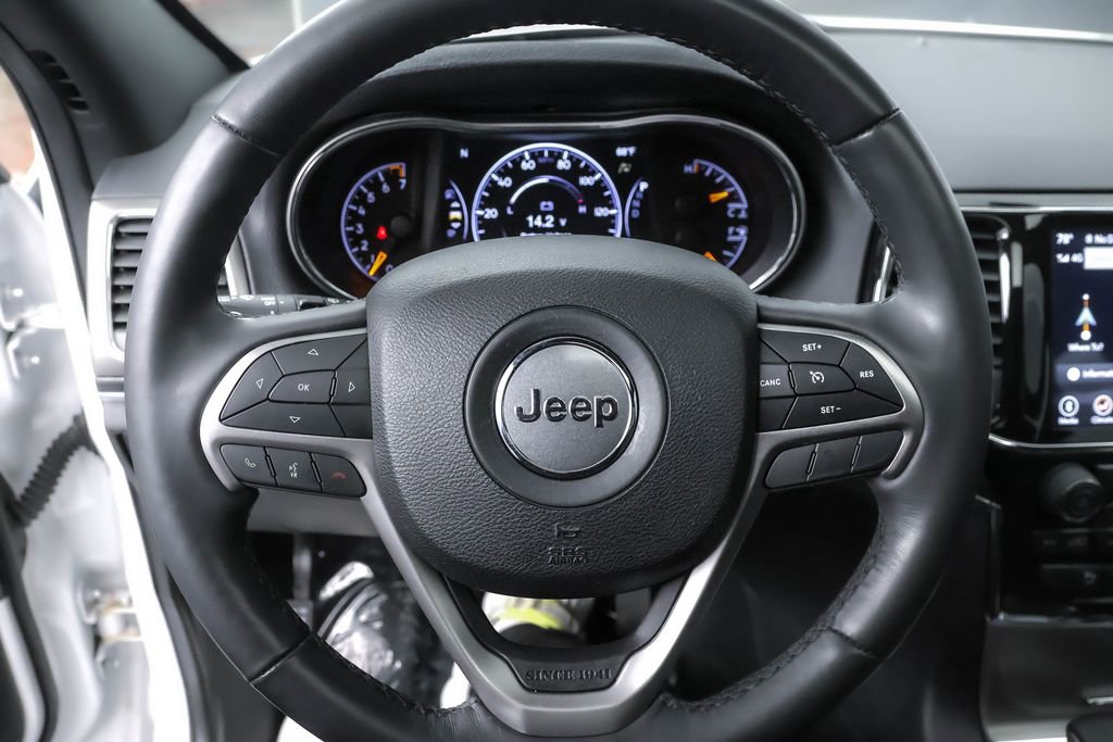 Used 2022 Jeep Grand Cherokee Limited image 17