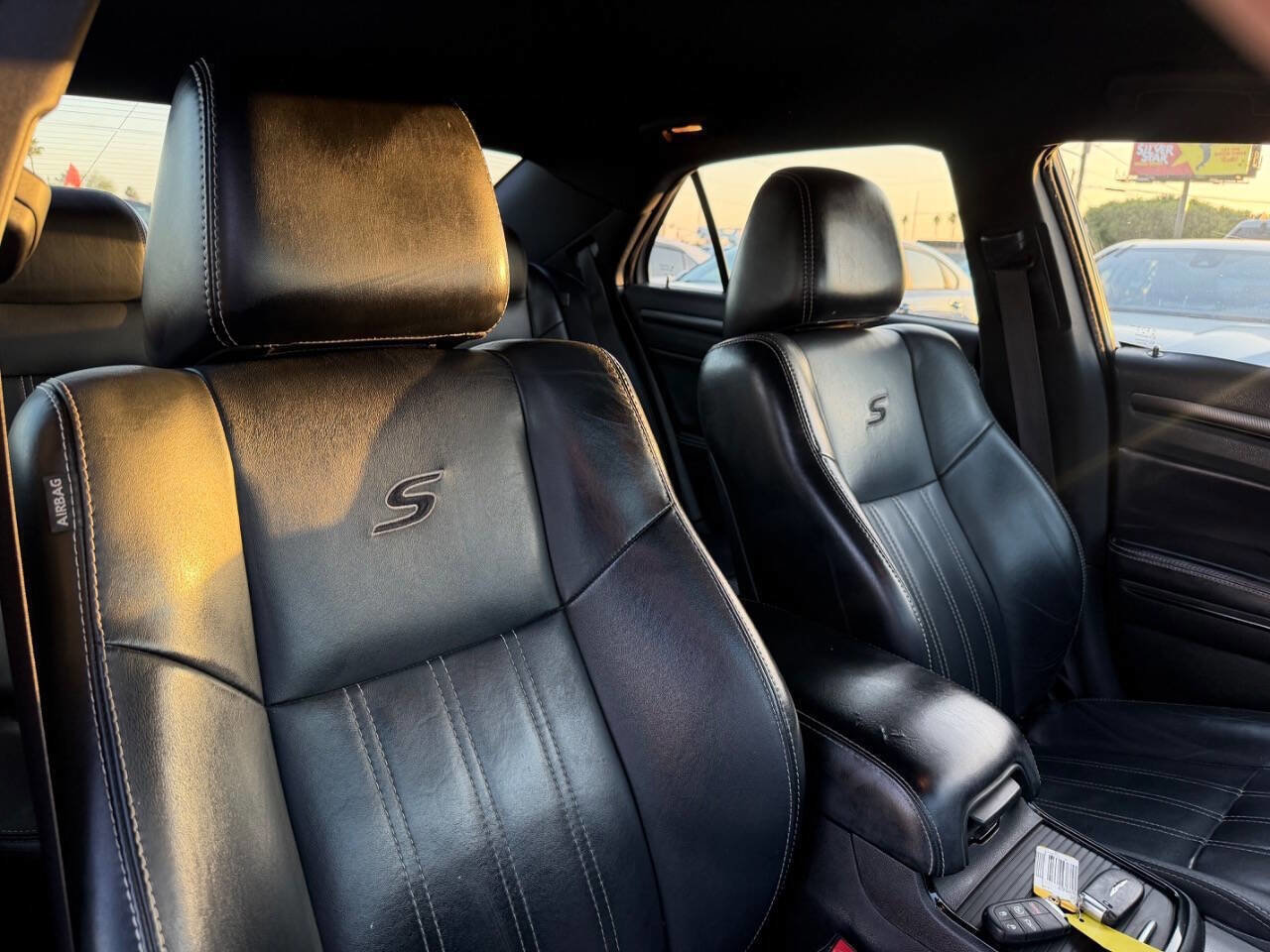 Used 2015 Chrysler 300 S RWD image 28