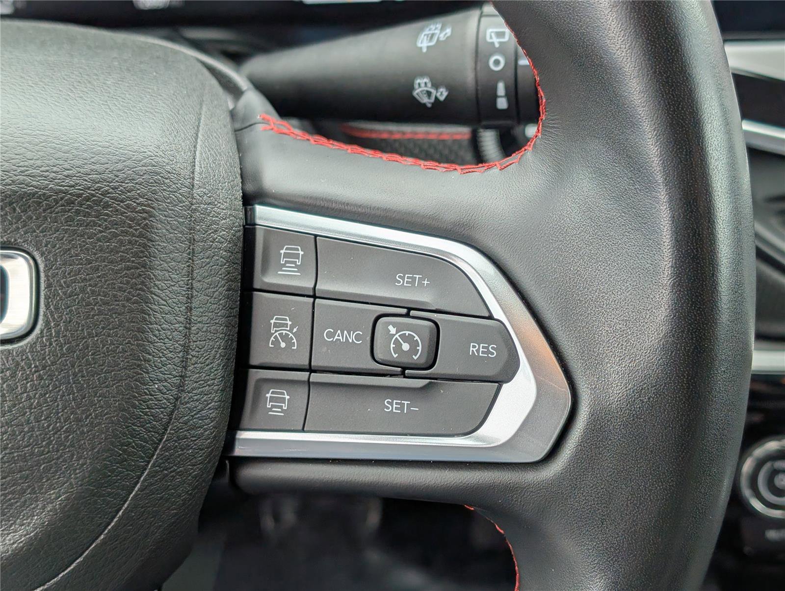 Used 2022 Jeep Compass Trailhawk w/ Trailhawk Elite Group image 24