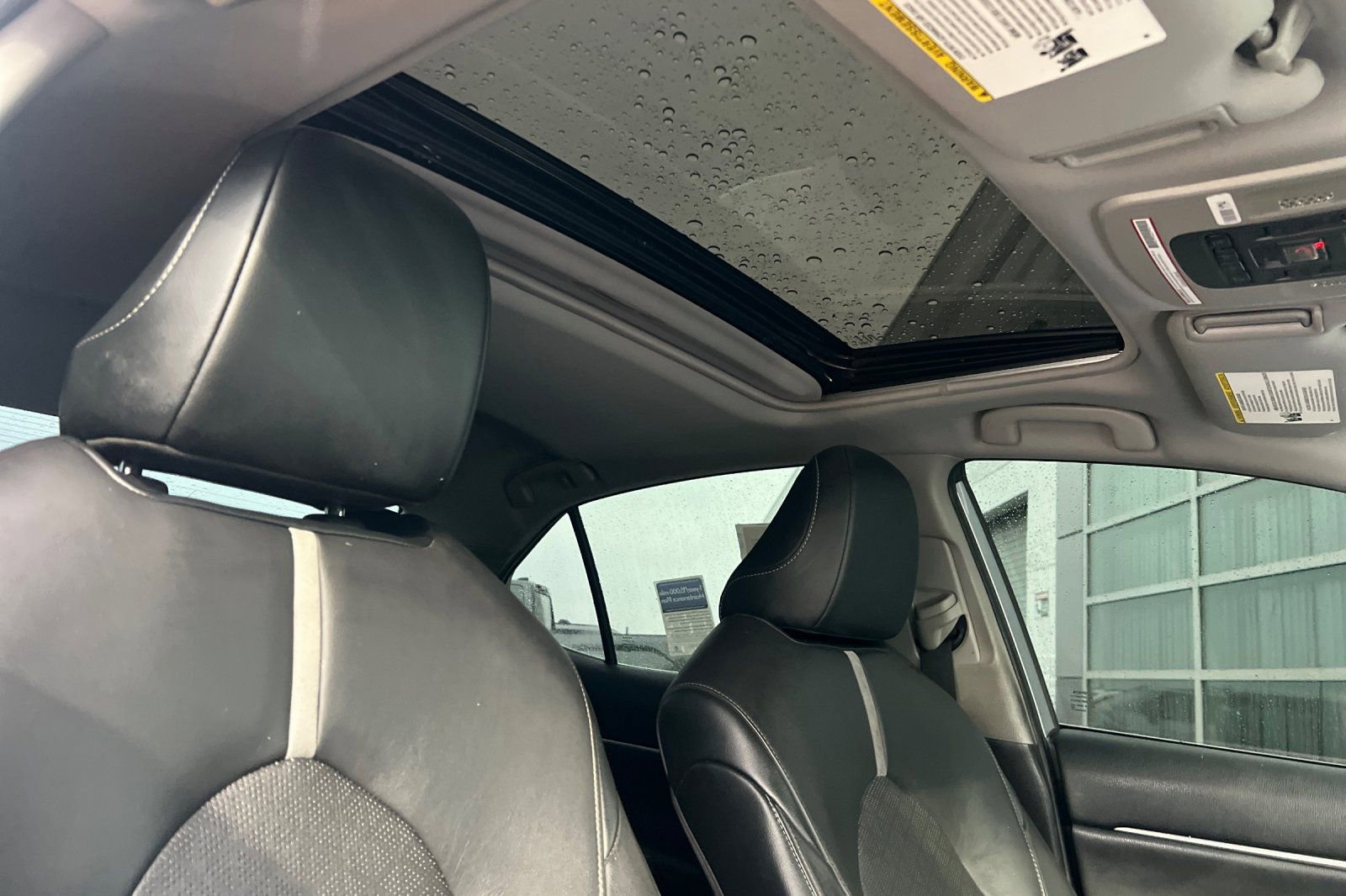 Used 2021 Toyota Camry XSE w/ Navigation Upgrade Package image 13