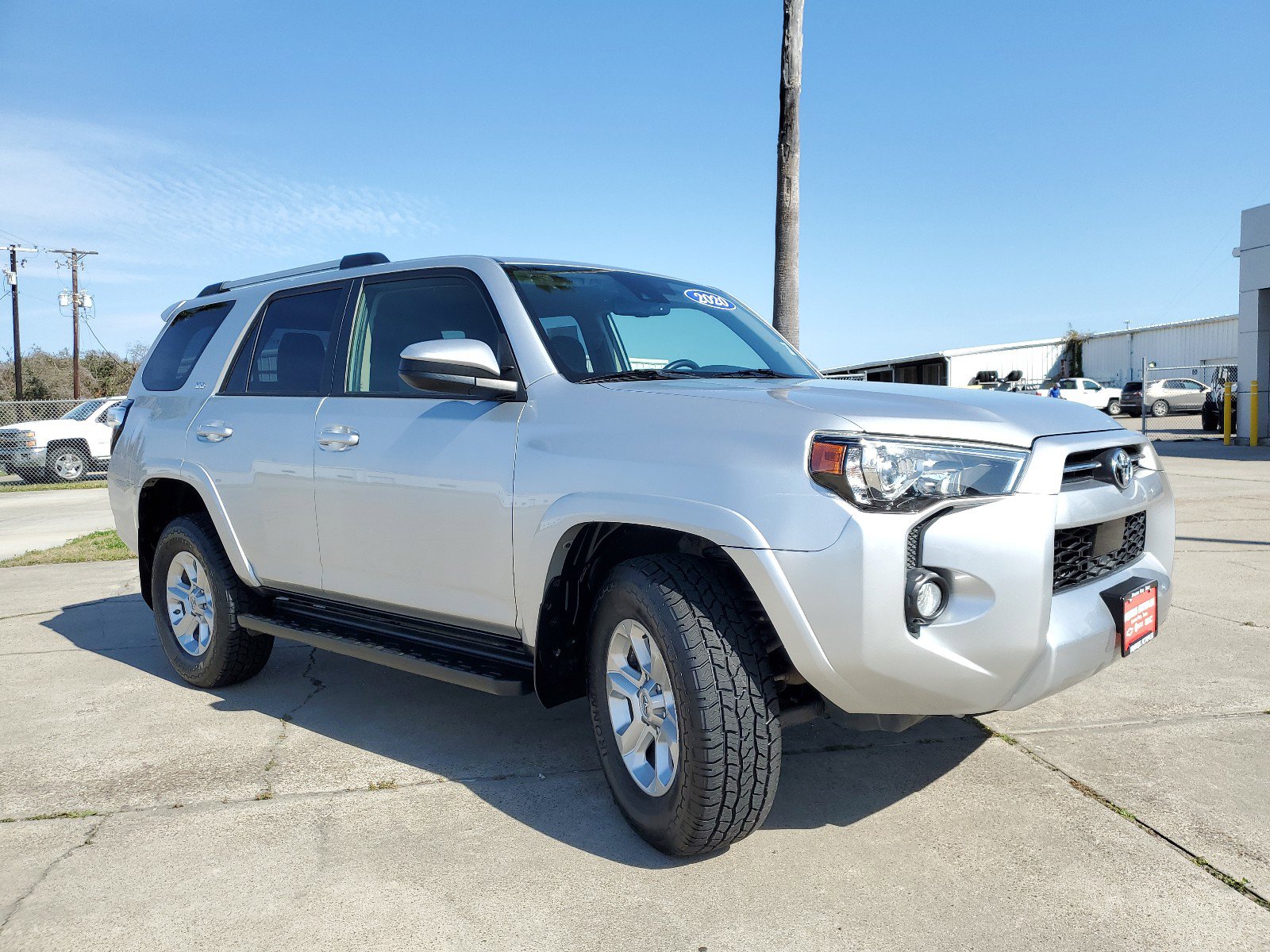 Used 2020 Toyota 4Runner SR5 AWD/4WD image 3