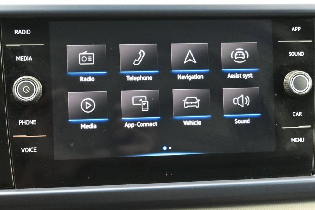 Used 2023 Volkswagen Taos SE w/ Panoramic Sunroof Package FWD image 24