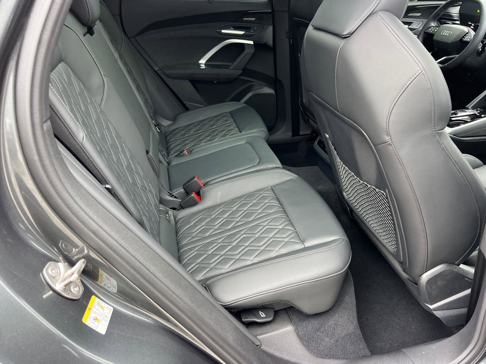 Used 2025 Audi SQ5 Premium Plus w/ Premium Plus Package image 15