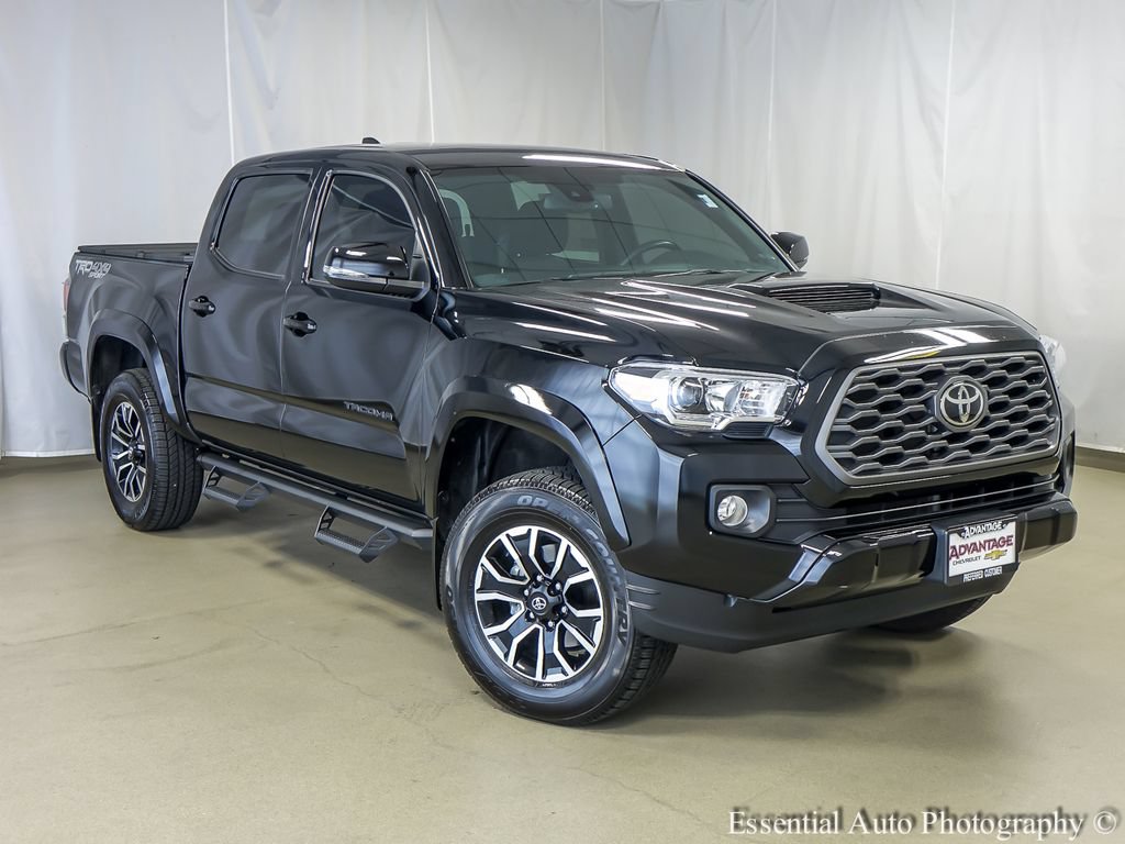 Used 2023 Toyota Tacoma TRD Sport AWD/4WD image 2