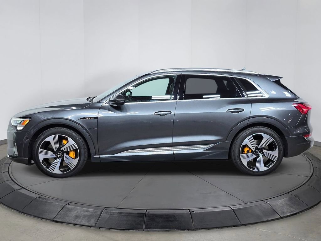 Used 2019 Audi e-tron Prestige w/ Prestige Package AWD/4WD image 2