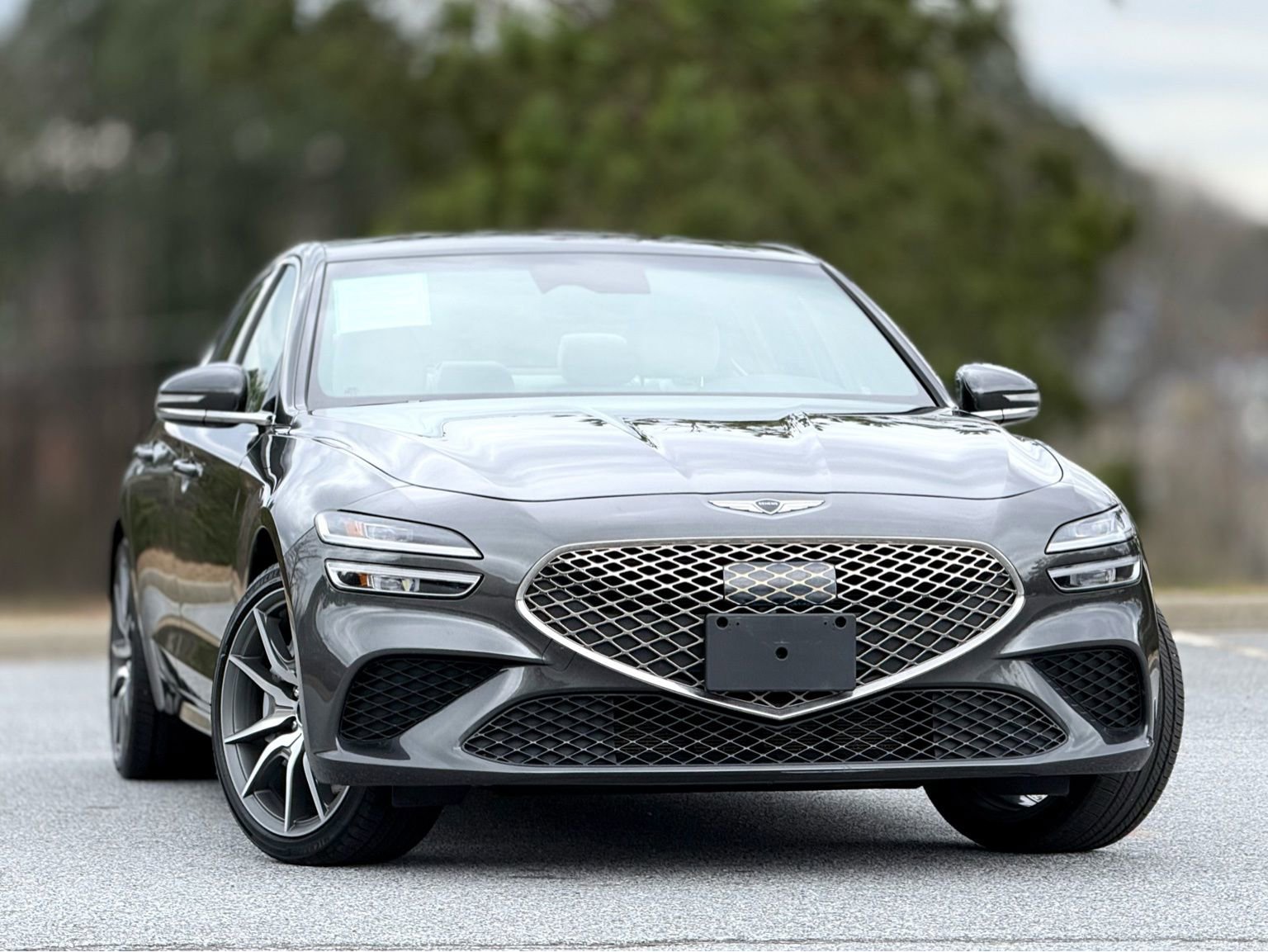 Used 2025 Genesis G70 2.5T image 3