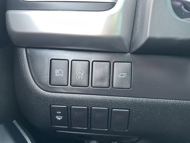 Used 2019 Toyota Highlander XLE image 26