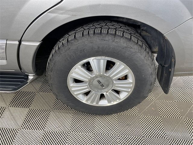 Used 2008 Lincoln Navigator 4WD image 19