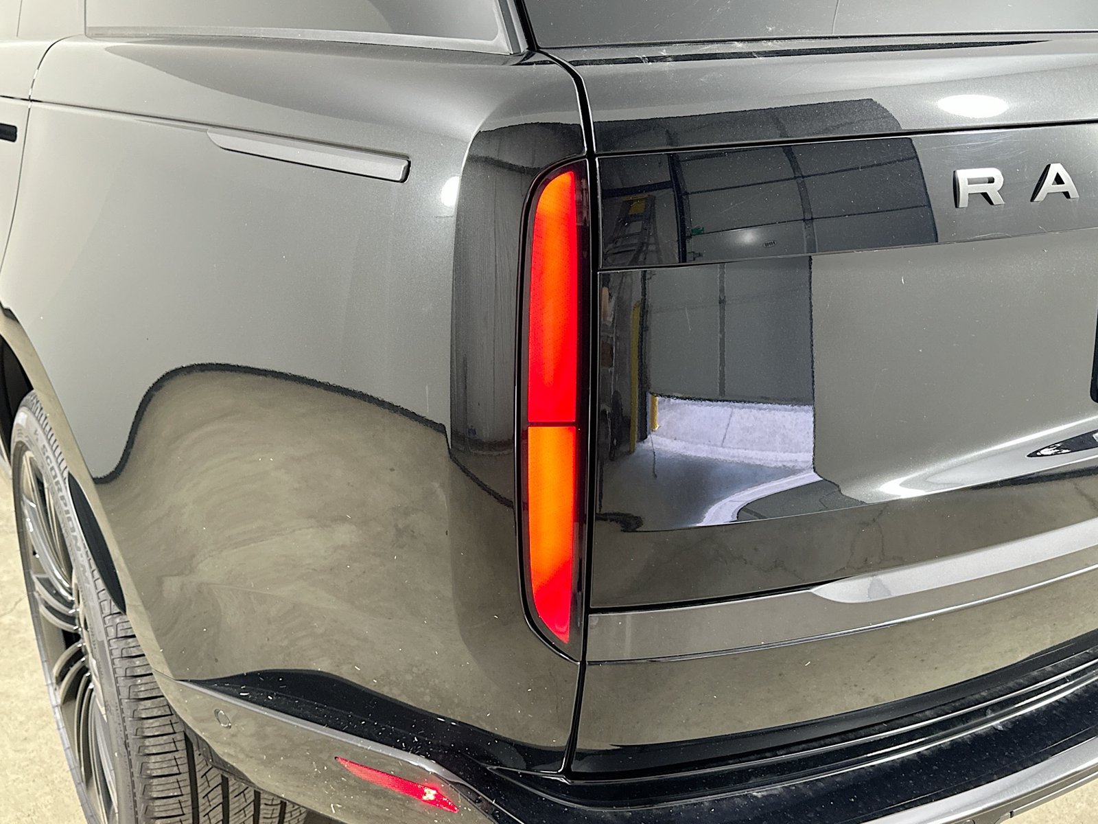 New 2026 Land Rover Range Rover SE AWD/4WD image 12
