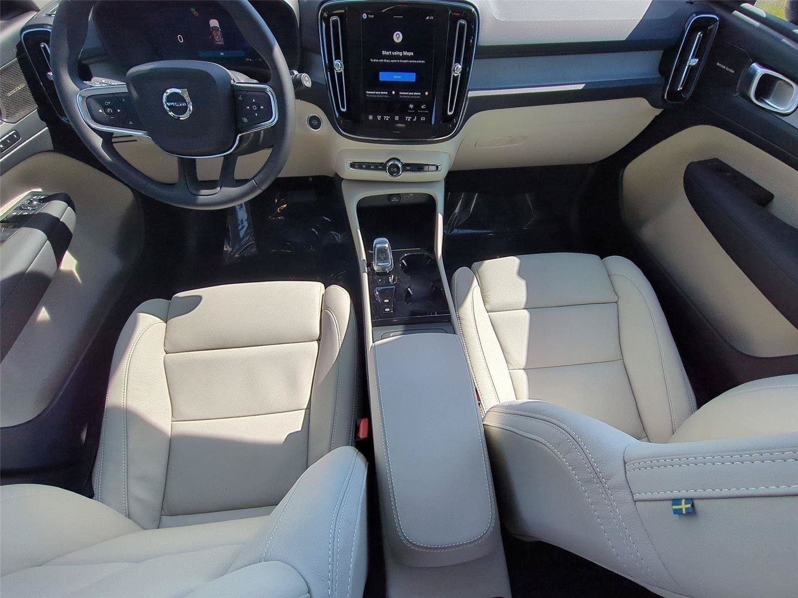 New 2026 Volvo XC40 B5 Ultra w/ Protection Package Premier AWD/4WD image 17