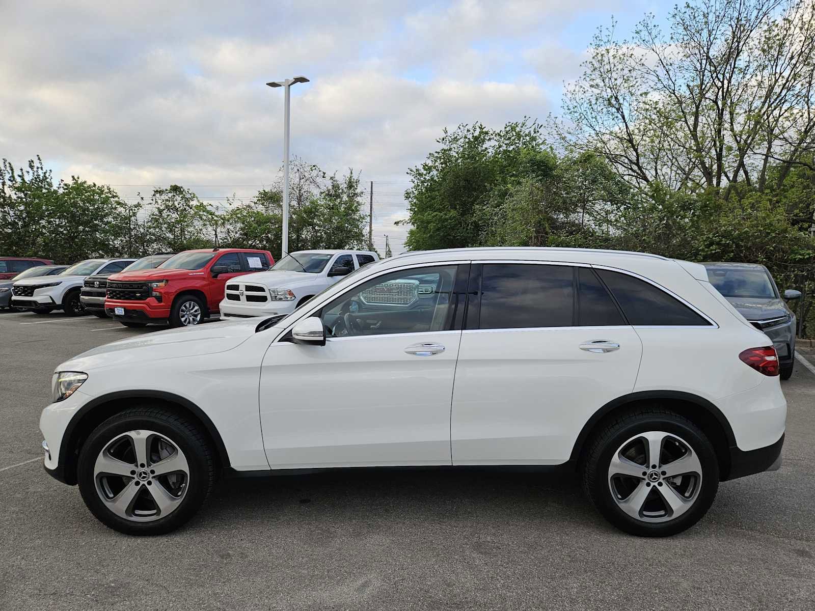 Used 2017 Mercedes-Benz GLC 300 image 4