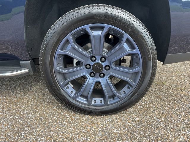 Used 2017 GMC Yukon Denali w/ Open Road Package image 9