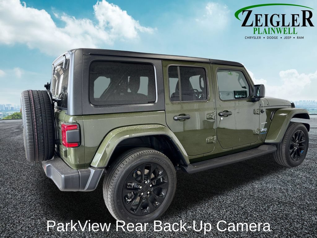 Used 2023 Jeep Wrangler Unlimited Sahara w/ Cold Weather Group AWD/4WD image 6