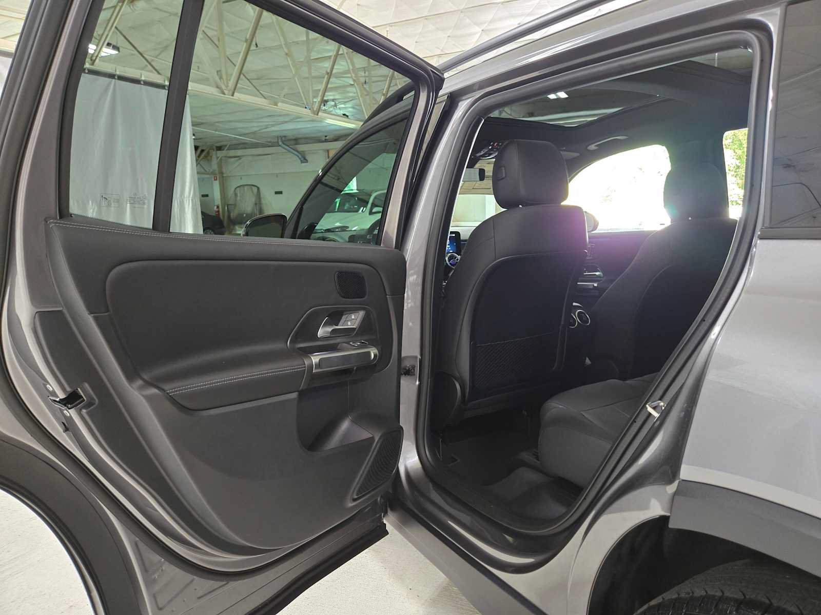 New 2026 Mercedes-Benz GLB 250 4MATIC image 15