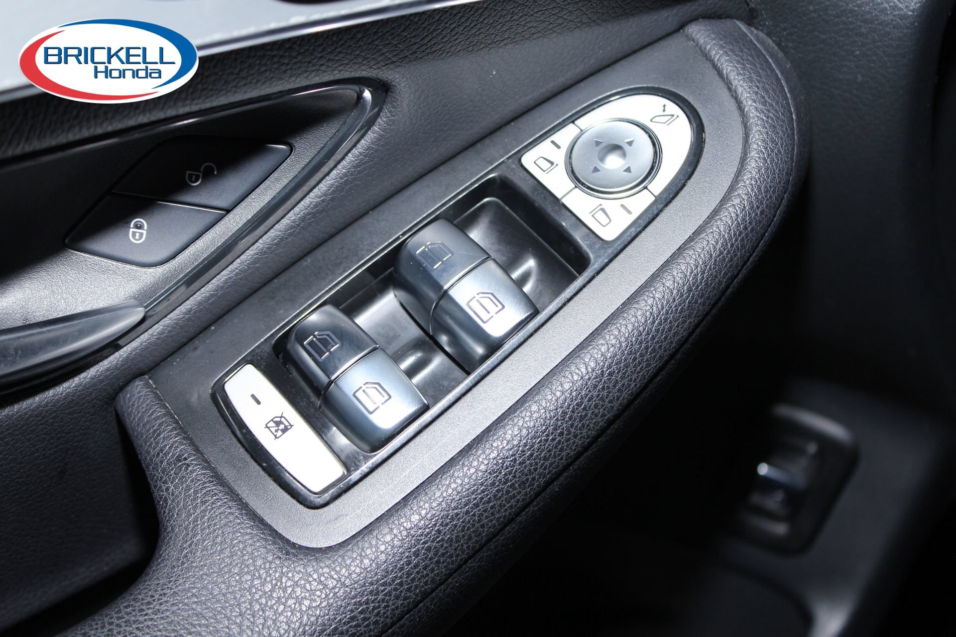 Used 2019 Mercedes-Benz GLC 300 image 22