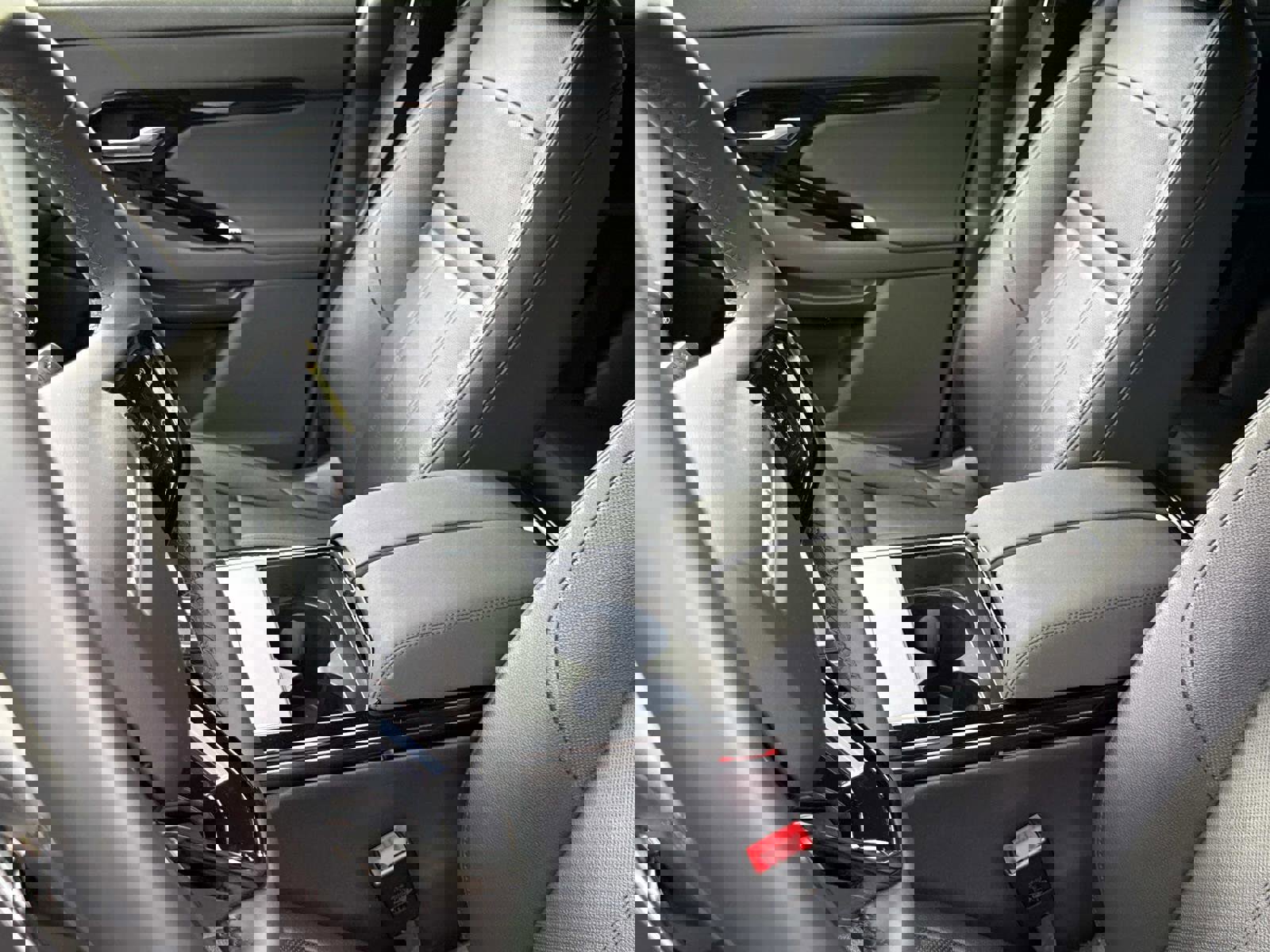 Certified 2024 Land Rover Range Rover Evoque S image 19