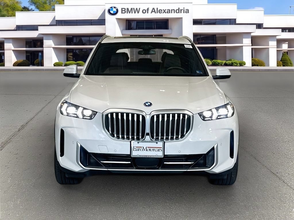 Used 2026 BMW X5 xDrive50e w/ Executive Package AWD/4WD image 2