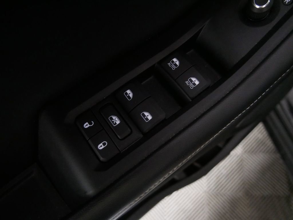 Used 2022 Jeep Grand Cherokee Limited 4xe image 13