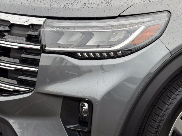 Certified 2025 Ford Explorer Active w/ Active Comfort Package AWD/4WD image 26
