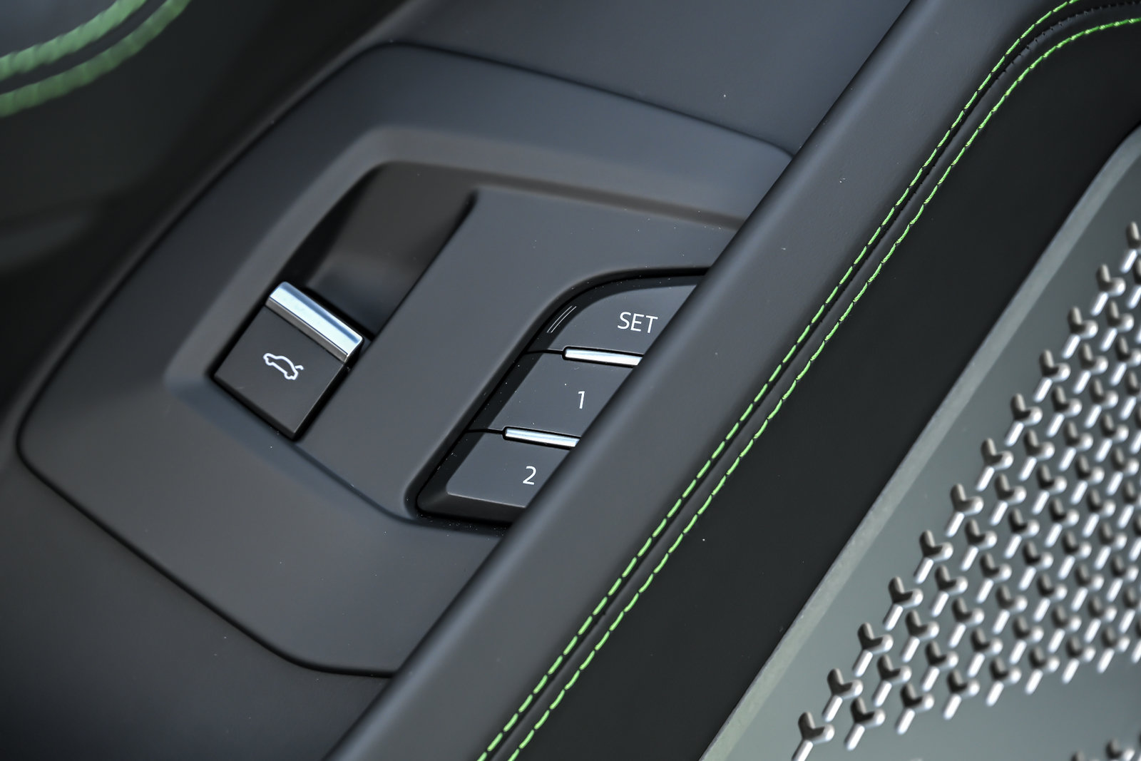 Used 2024 Lamborghini Urus S AWD/4WD image 18