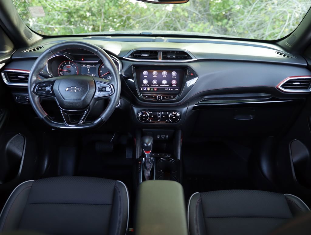 Used 2022 Chevrolet TrailBlazer RS w/ Convenience Package FWD image 19