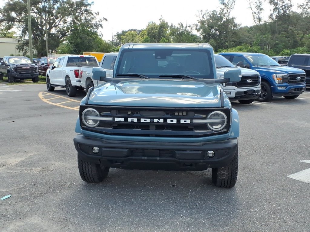 Used 2022 Ford Bronco Outer Banks AWD/4WD image 2