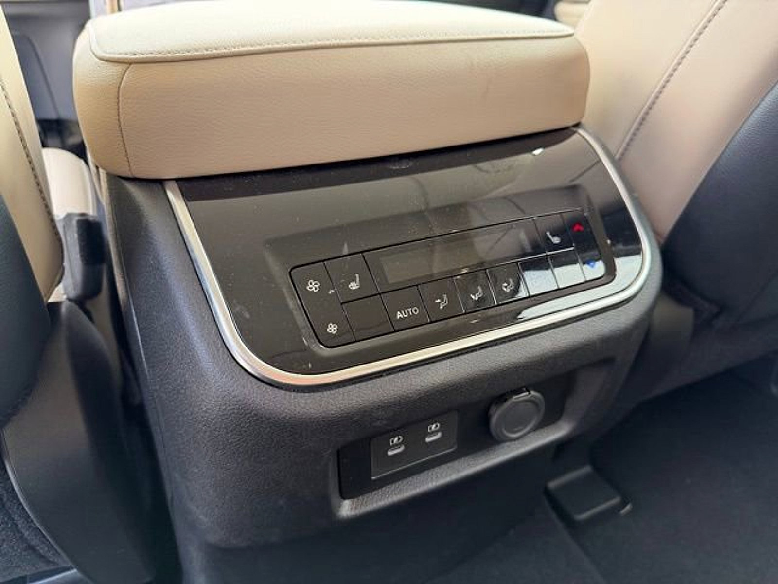 Certified 2026 INFINITI QX80 Pure AWD/4WD image 14