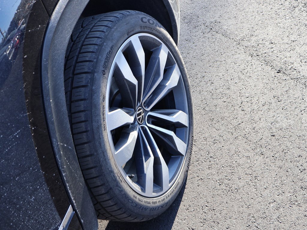 Used 2022 Volkswagen Atlas Cross Sport SEL Premium R-Line image 33