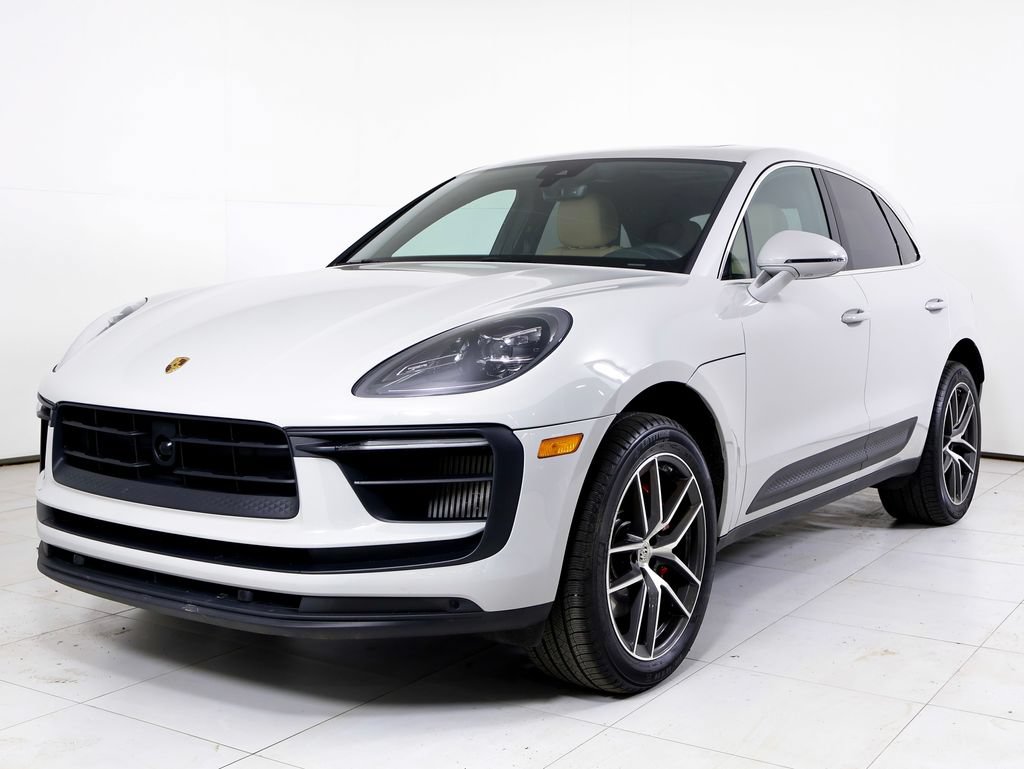 Certified 2023 Porsche Macan S w/ Premium Package AWD/4WD image 1