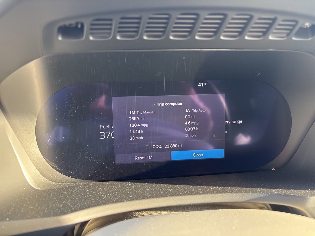 Certified 2024 Volvo XC90 T8 Plus w/ Protection Package Premier image 9