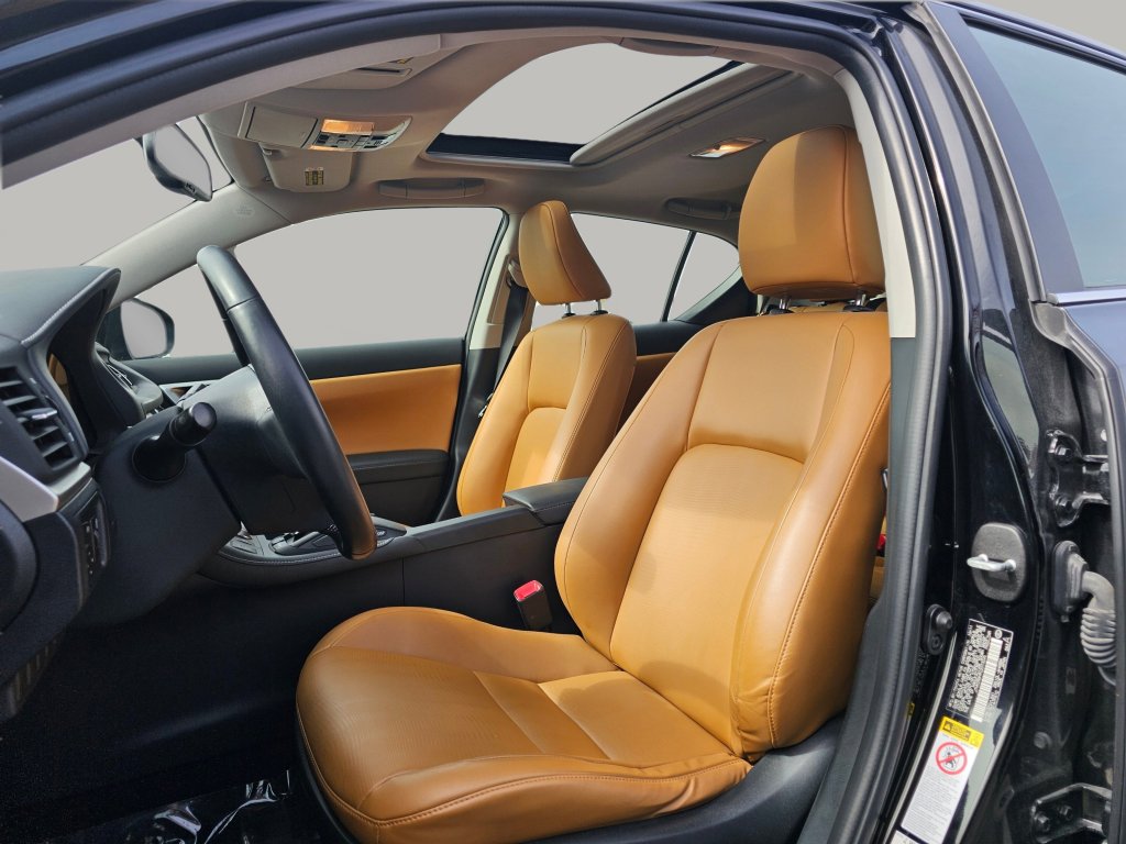 Used 2012 Lexus CT 200h Premium w/ Premium Audio Pkg image 21