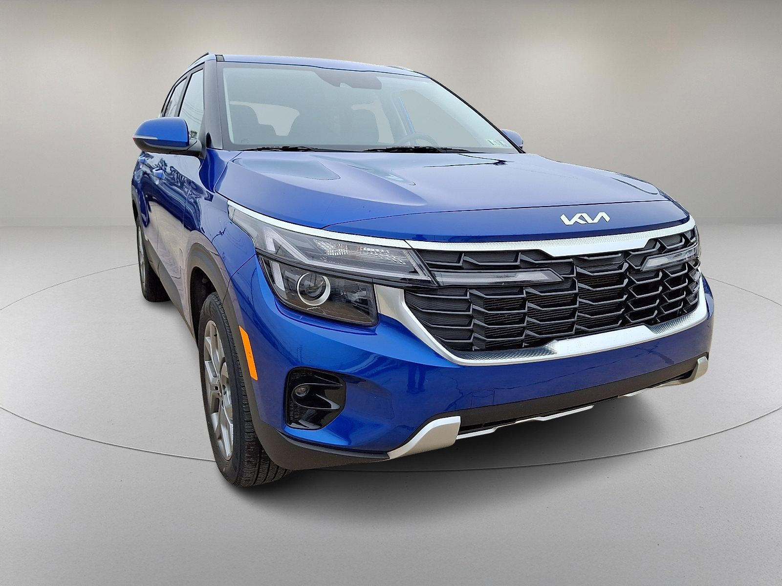 Used 2024 Kia Seltos S image 2